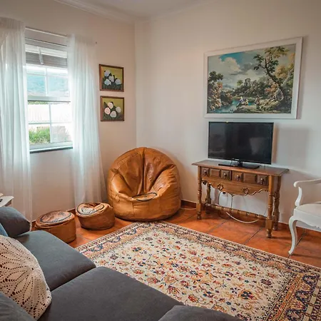 Casa Da Vinha Tatil Evi Biscoitos (Terceira)