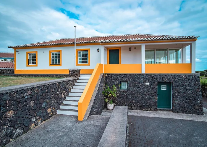 Casa Da Vinha * Biscoitos (Terceira)