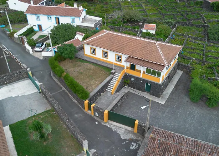Casa Da Vinha Tatil Evi